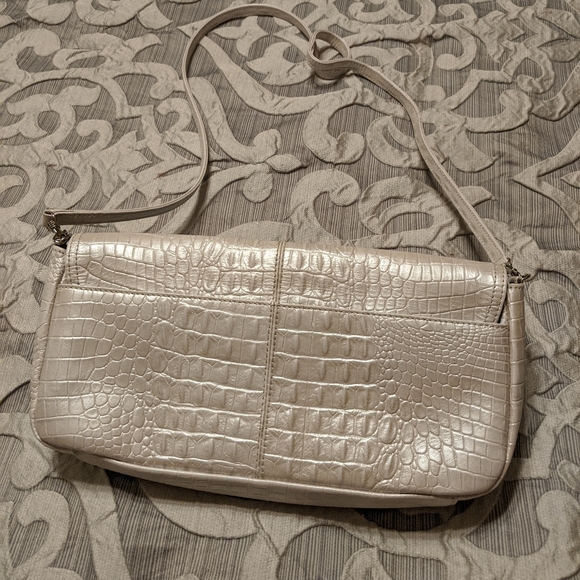 Preston & York crossbody croc. bag - Picture 3 of 5